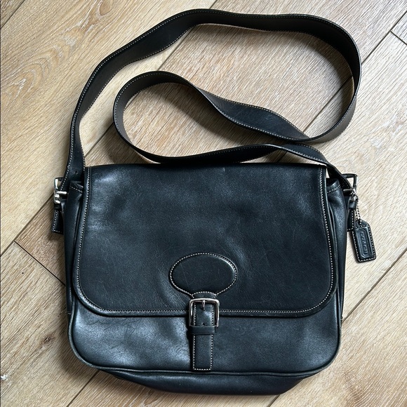 Vintage Coach J1S-7750 Black Leather Crossbody Messenger Bag - Picture 1 of 14